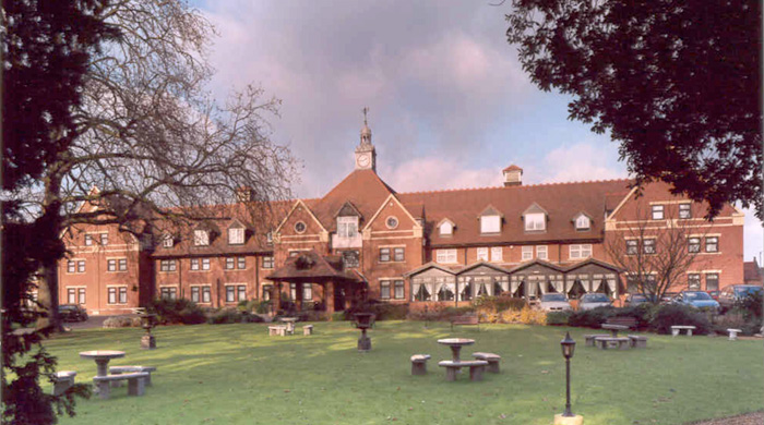Stratford Victoria Hotel